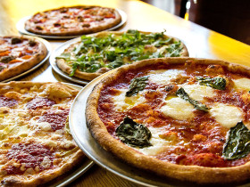 8 Phenomenal Pizza Pit Stops in the Black Hills