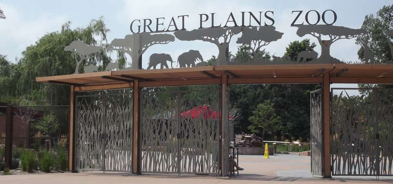 Great Plains Zoo and Delbridge Museum
