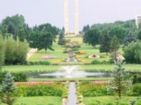 International Peace Garden is an Impressive Floral Park in North Dakota