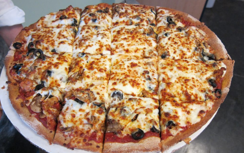 Lintz Bros Pizza Hermosa SD